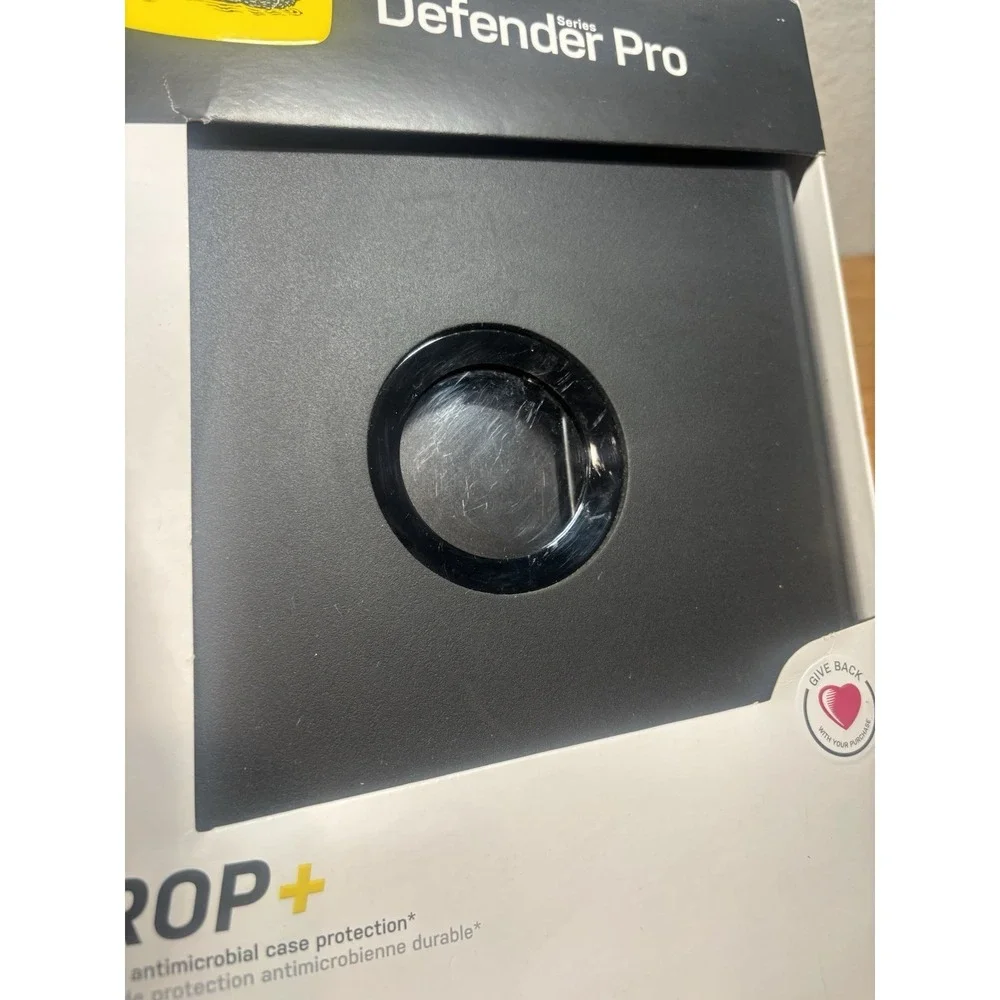OtterBox Defender Pro Case Stand Apple iPad Air 5th & 4th Gen Black
